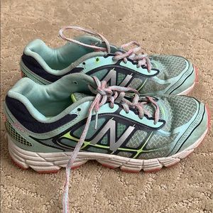 new balance sneakers (size 4.5)
